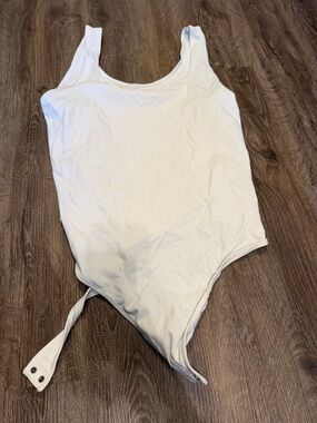 Abercrombie & Fitch White Scoop Neck Stretch Bodysuit